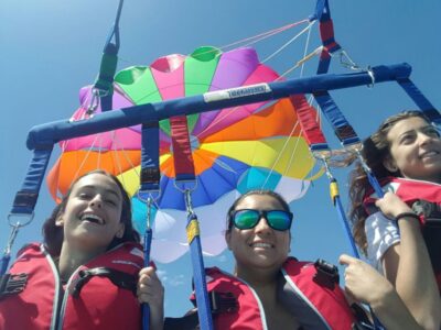 Boat Trip and Parasailing Experience with Drink