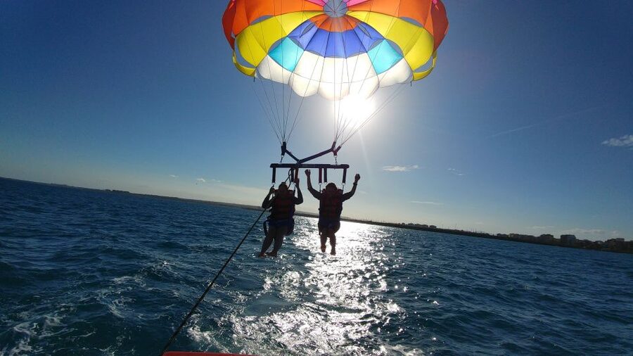 Alicante: Boat Trip and Parasailing Experience with Drink - Practical details before you reserve