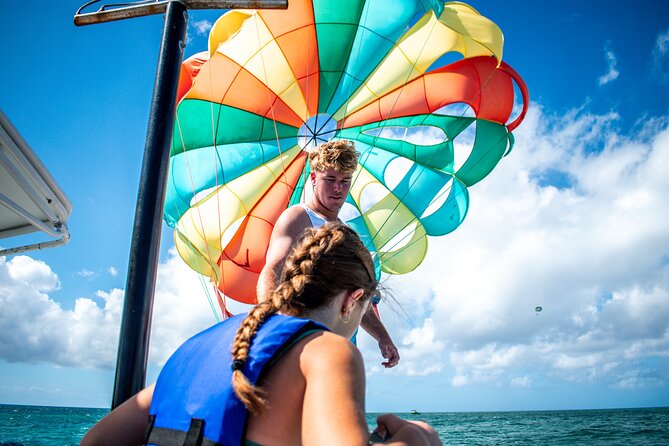 Aruba Parasailing Experience from Noord - Why the crew earns strong marks