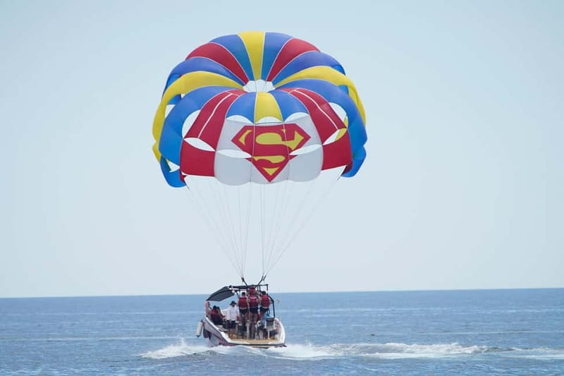 Barcelona: Parasailing magic flight and views above the sea - Who will enjoy this most