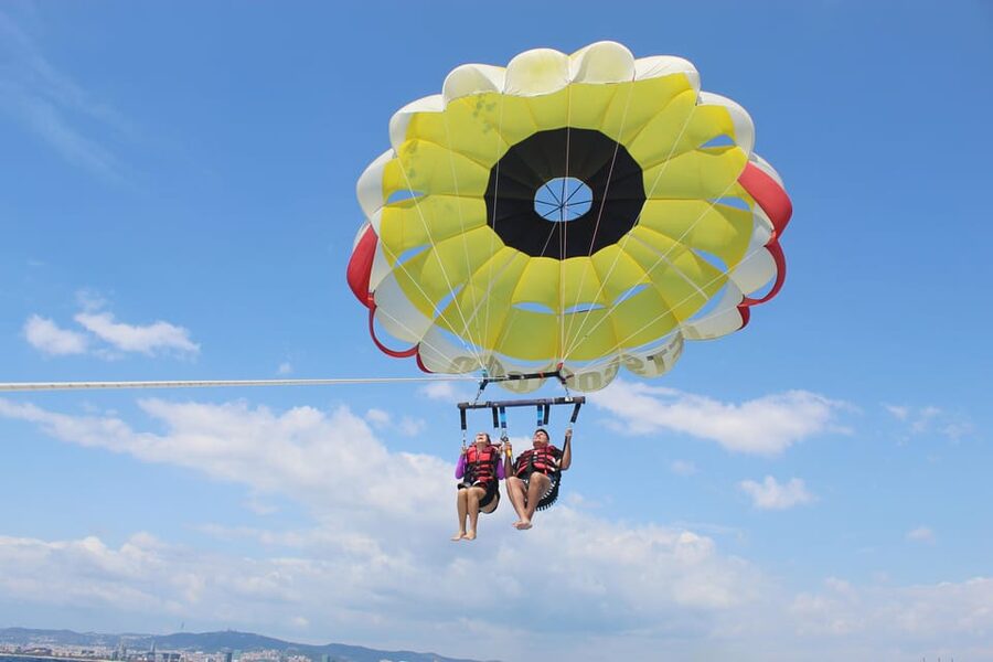 Barcelona: Parasailing with 360º Panoramic Skyline Views - Is $100 a fair price?