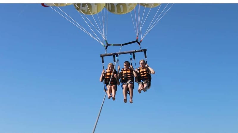 Barcelona: Parasailing with panoramic views over the sea - The Speedboat Ride to the Flight Area