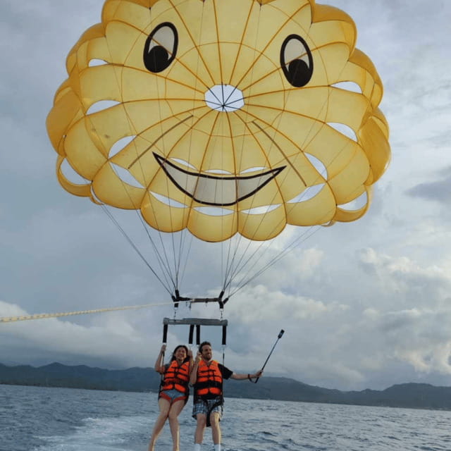 Boracay: Island Hopping with Lunch and Parasailing - Key points to know before booking