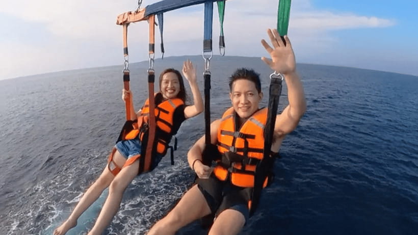 Boracay Parasailing with Insta 360 - The 15-minute parasail above Boracay