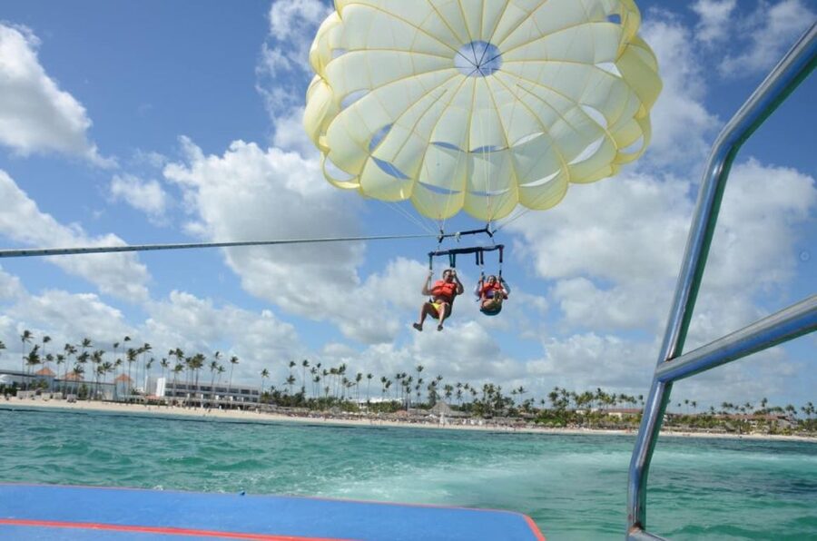 Buggy Tour and Parasailing Experience - Eduardo and the human side of the ride