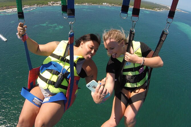 Cancun Parasail Open Schedule - From Playa Tortugas to the main boat