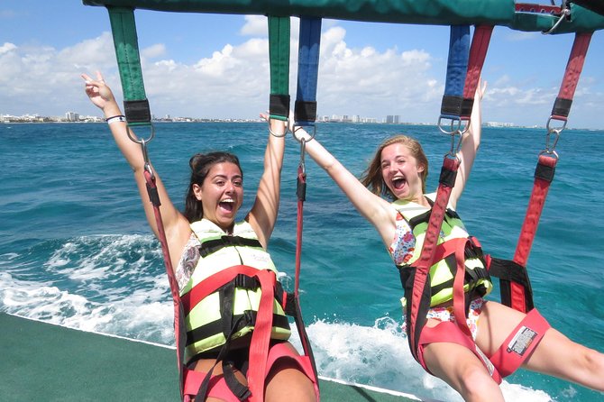 Cancun Seaside Parasailing and Jet Sky Combo - The parasail flight at 260 feet