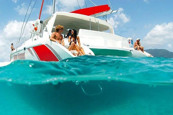 Catamaran Experience to Ile aux cerf: incl: Parasailing, Lunch, GRSE & Transfer - What the $148.77 price really covers