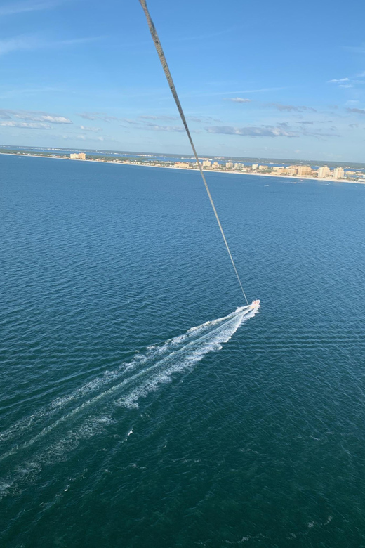 Clearwater Beach: Chute Em Up Parasailing Adventure - Staying dry or taking a dip