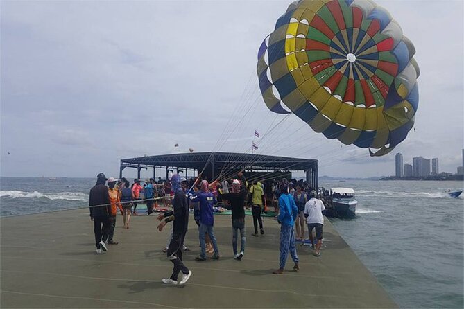 Coral Island speed boa-Parasailing and others activities choice - What the $71.36 price really buys