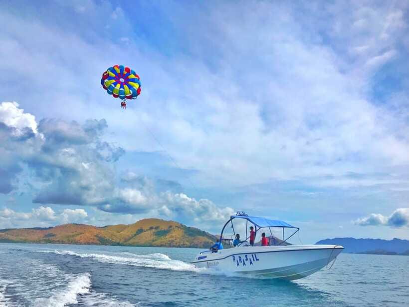 Coron: Parasailing Experience - Useful booking tips for a smoother experience