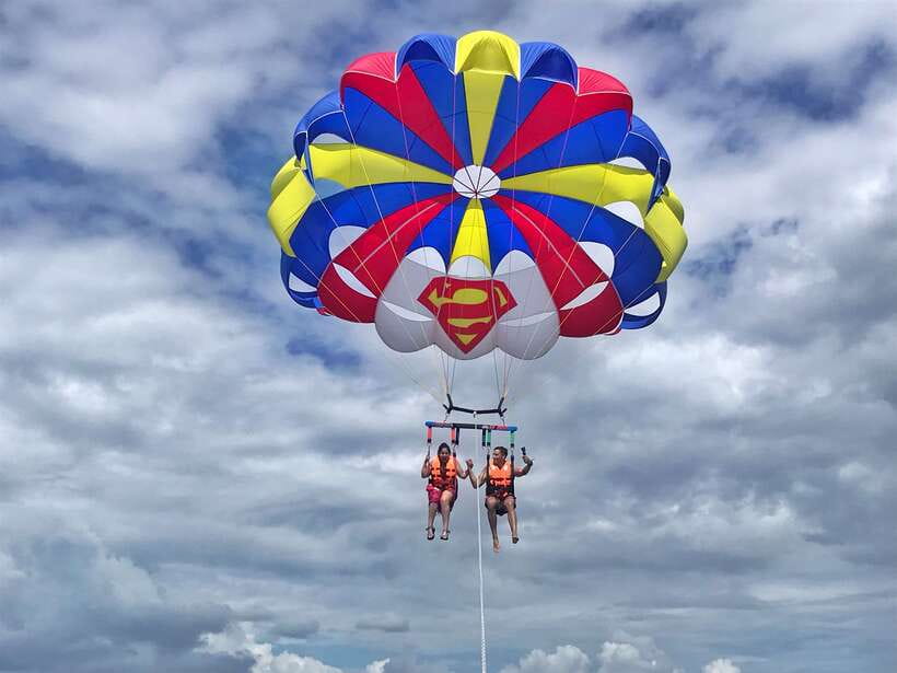 Coron: Parasailing Experience - Taking off from Coron Harbor Square