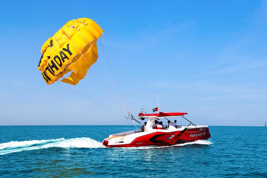 Dubai: Parasailing with Happy birthday Parachute JBR & Palm - Ten to Thirteen Minutes in the Dubai Sky