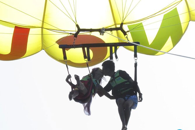 Fly Above Cancun Bay: Parasailing Experience - The crew and the waiting problem