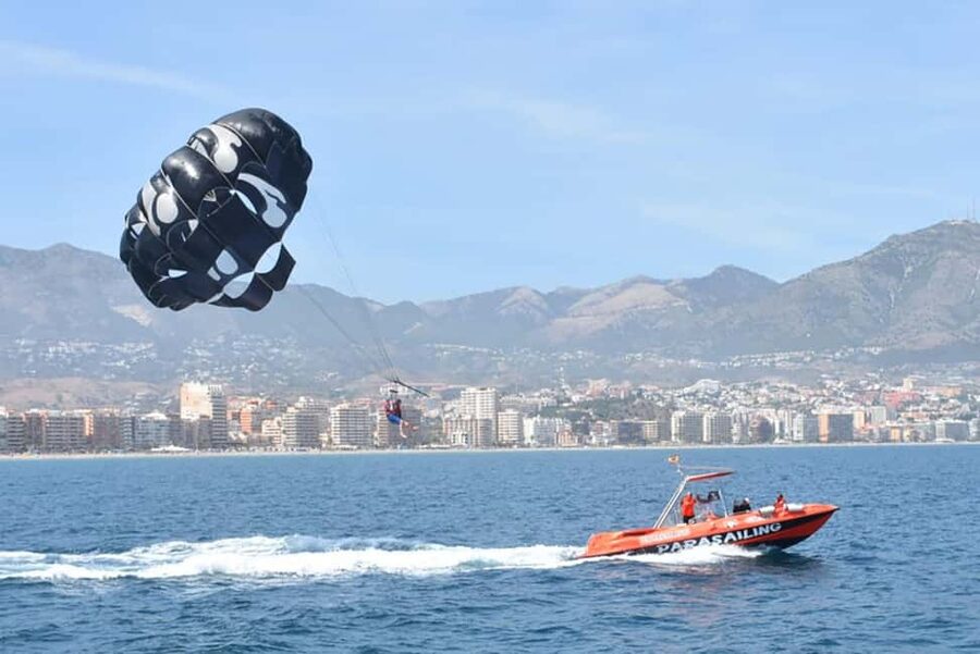 Fuengirola: The Best Parasailing Experience in Fuengirola - Booking Tips for a Smoother Day