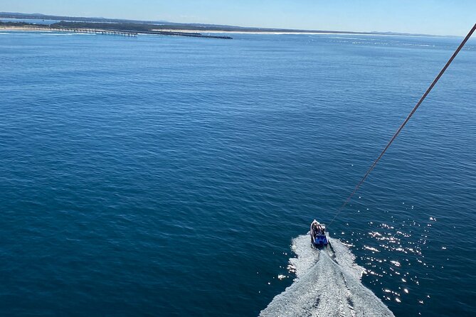 Gold Coast & Surfers Paradise - Parasail & V8 Jetboat Combo - The people and group size matter
