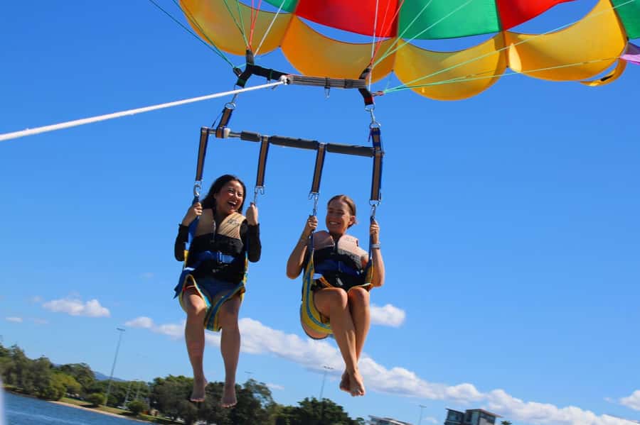 Gold Coast: Surfers Parasailing with Free Photos - What you can see from the air