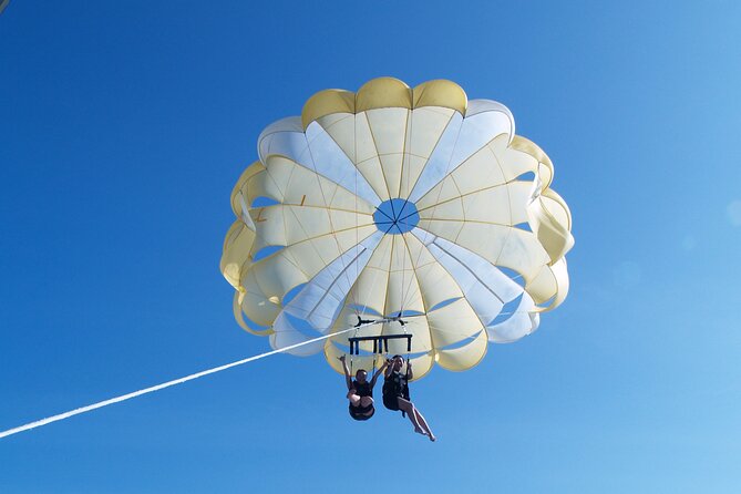 Half-day Tour in Diamond Head Sunrise and Parasail - From crater views to Kewalo Basin