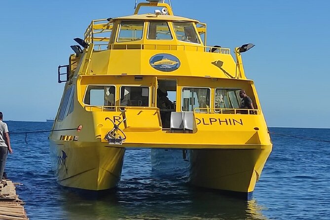 Hula Hula Island by Catamaran with Parasailing Fly - Hurghada - A one-hour catamaran ride across the Red Sea