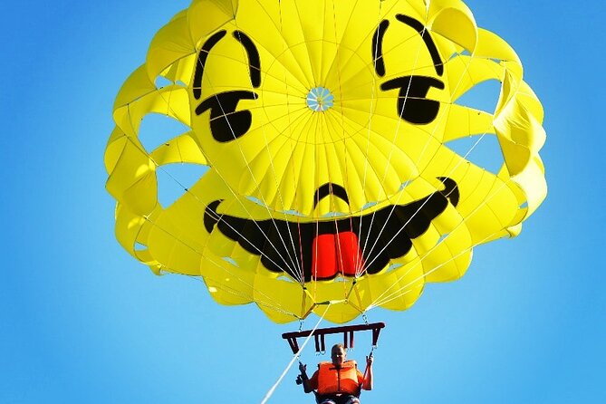 Hurghada Parasailing Adventure: A Sky-High Experience - From your Hurghada hotel to the marina