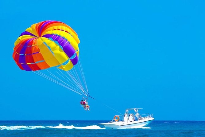 Hurghada: Parasailing Adventure with Hotel Pickup - Safety Gear and the Boat Crew