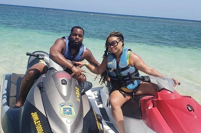 Jetski and Parasailing w/ Entry & Private Transportation - The human side of the outing