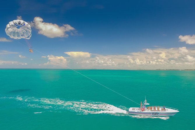 Key West Parasailing Adventure above Emerald Blue Waters - Key points at a glance