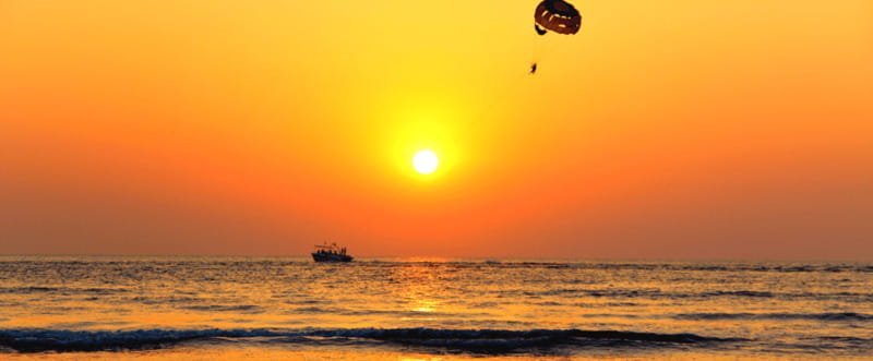 Los Cabos: Parasailing by Speedboat - What the Cabo parasail experience is really like