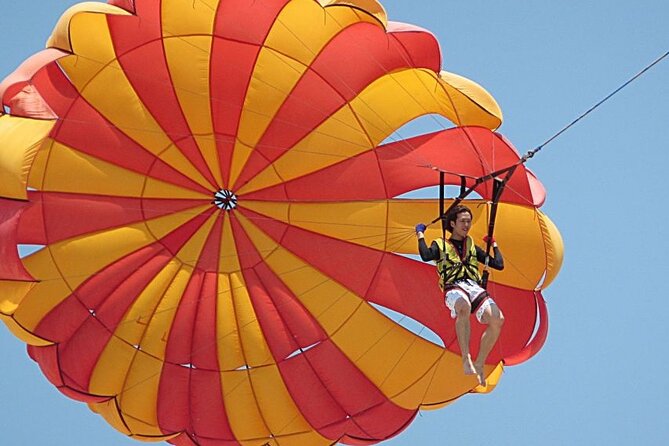 Luxury Parasailing Experience in Hurghada - The speedboat ride to the flight point