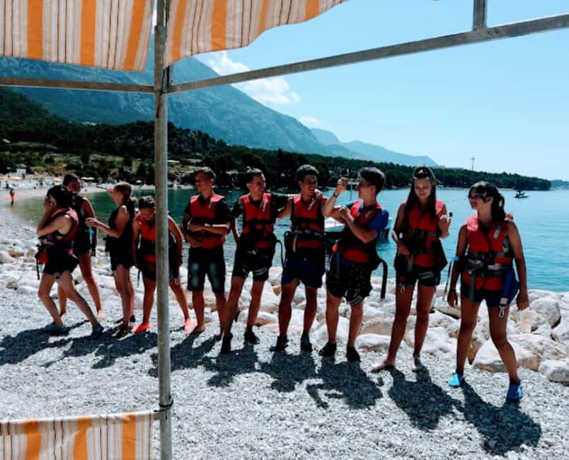 Makarska: Parasailing Experience - MPL Nautika - Safety briefing before the parasail launch
