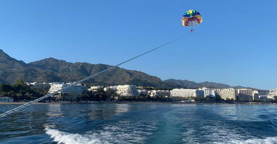 Marbella from the heights: Parasailing - The boat ride and the five-minute safety briefing