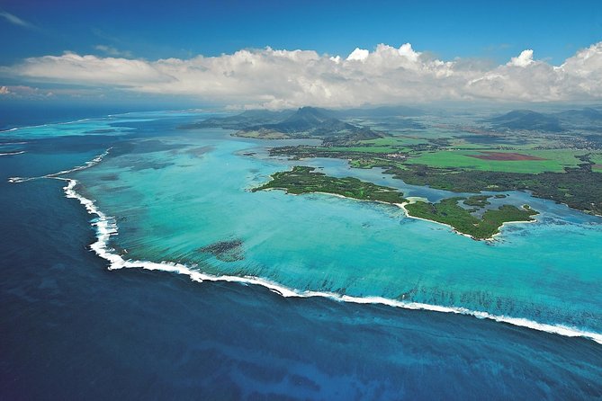 Marvelous Ile aux Cerf island: Speed Boat, Parasailing, Lunch & GRSE waterfall - Weather, cancellation, and practical planning
