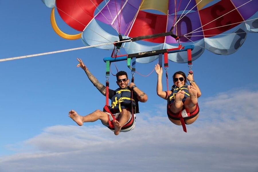 Miami Beach: Parasailing Boat Tour in South Beach - What the 8 to 10 Minute Flight Feels Like