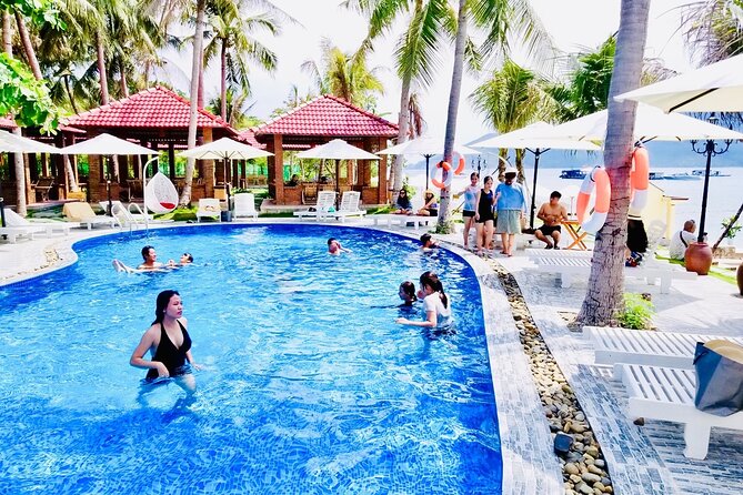 Nha Trang Island Tour Plus Parasailing Included Lunch - Guide service and the group experience