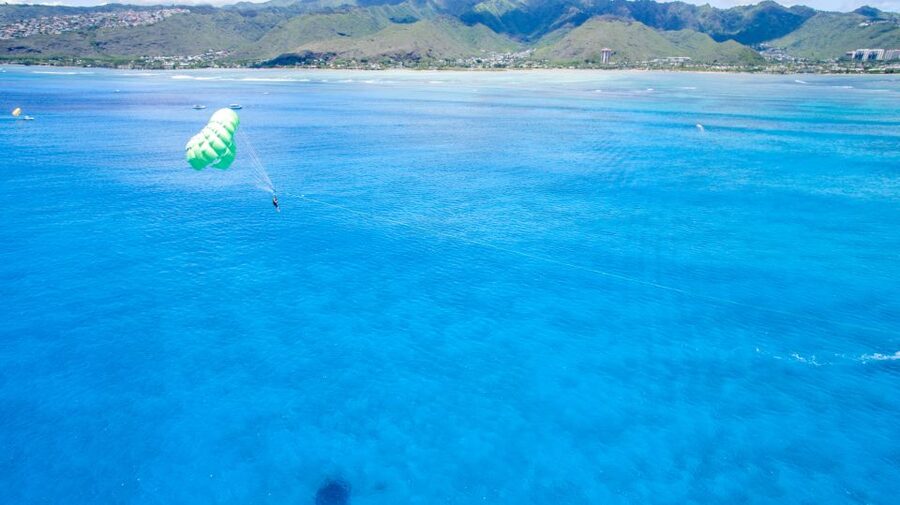 Oahu: Parasail on Maunalua Bay with Diamond Head Views - Six minutes above Hawaii Kai