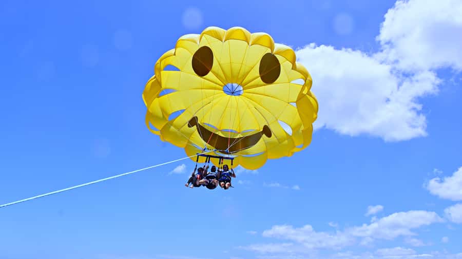 Oahu: Waikiki Parasailing - Waikiki Seen From 600 or 1,000 Feet