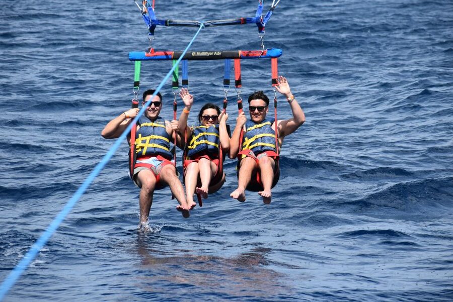 Oahu: Waikiki Parasailing - The Moment You Leave the Boat