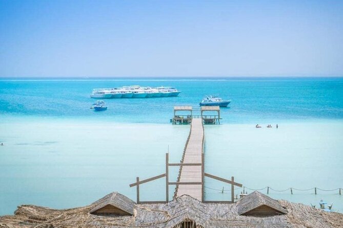 Orange Bay Island, sea trip Parasailing & Water Sports - Hurghada - Parasailing and water sports on the schedule