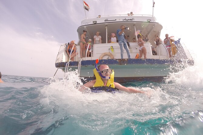 Orange Bay Island Snorkeling Trip with Parasailing - Hurghada - Timing, pickup, and what to bring