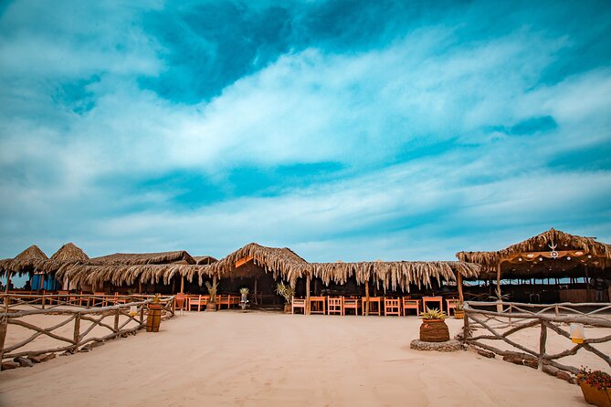 Paradise Island With Water Sports and Lunch Sea Trip, Parasailing - hurghada - Lunch, drinks, and what the $32 price really covers