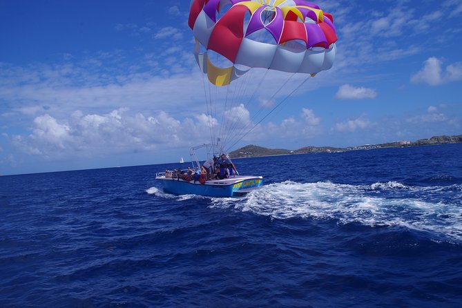 Parasail Experience in St Thomas - Flying above St. Thomas from Sapphire Beach
