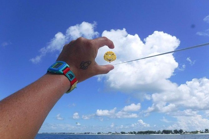 Parasailing Adventure above the Gulf of Mexico - A small boat makes a real difference