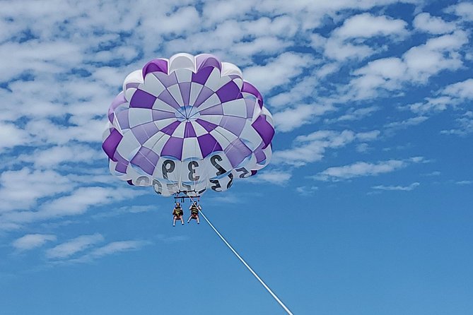 Parasailing Adventure on Fort Myers Beach (400 Foot Flight) - What the one-hour outing really includes
