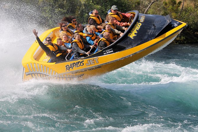 Parasailing Adventure over Lake Taupo - How the timing affects your day