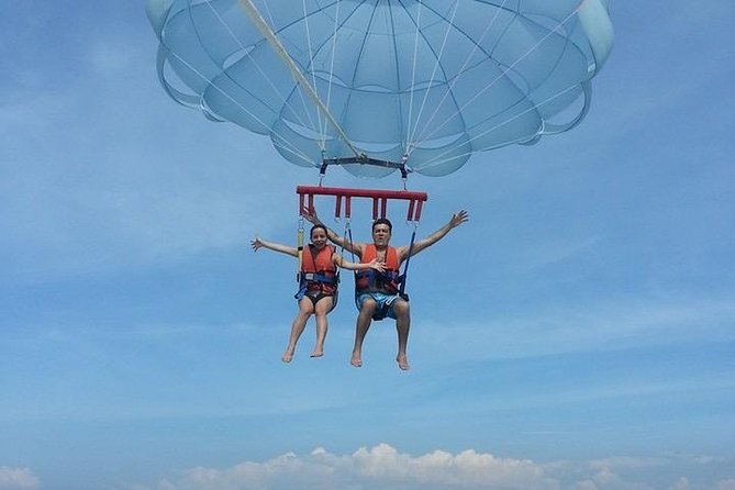 Parasailing Adventure watersport all include - Why the private format can be useful