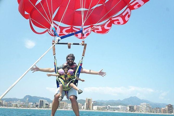 Parasailing desde el puerto de Denia - Why the boat ride matters as much as the flight