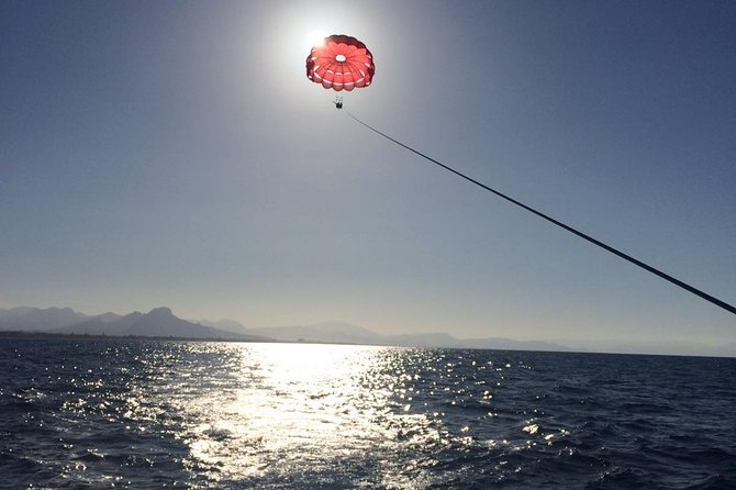 Parasailing desde el puerto de Denia - Small groups improve the feel of the outing
