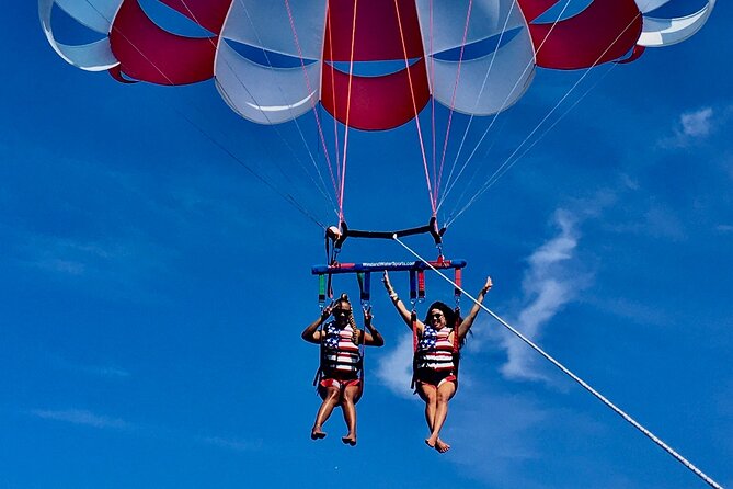 Parasailing Experience at Fort Myers Beach - Staying dry or taking the optional dip