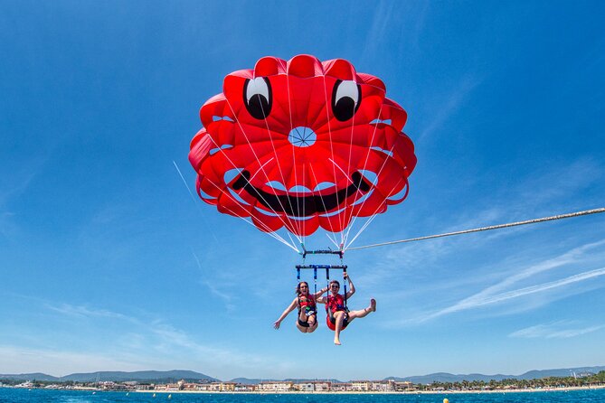 Parasailing flight two people, in Mandelieu-Cannes - The $63.86 Price: A Fair Short-Thrill Cost