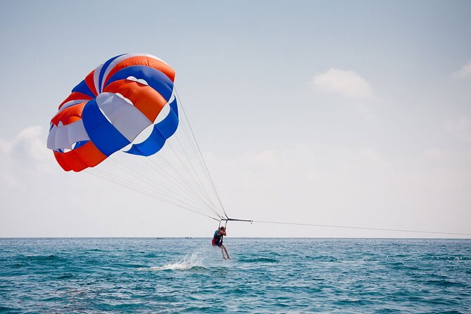 Parasailing Fly over Red Sea of Hurghada with Private Transfer - Who will get the most from this activity